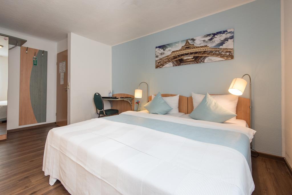 Residenz Hotel Вупертал Екстериор снимка